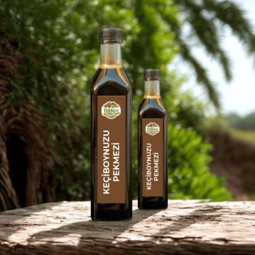 Pekmez kavanozu üzerindeki organik ürün etiketi ve içerik listesi